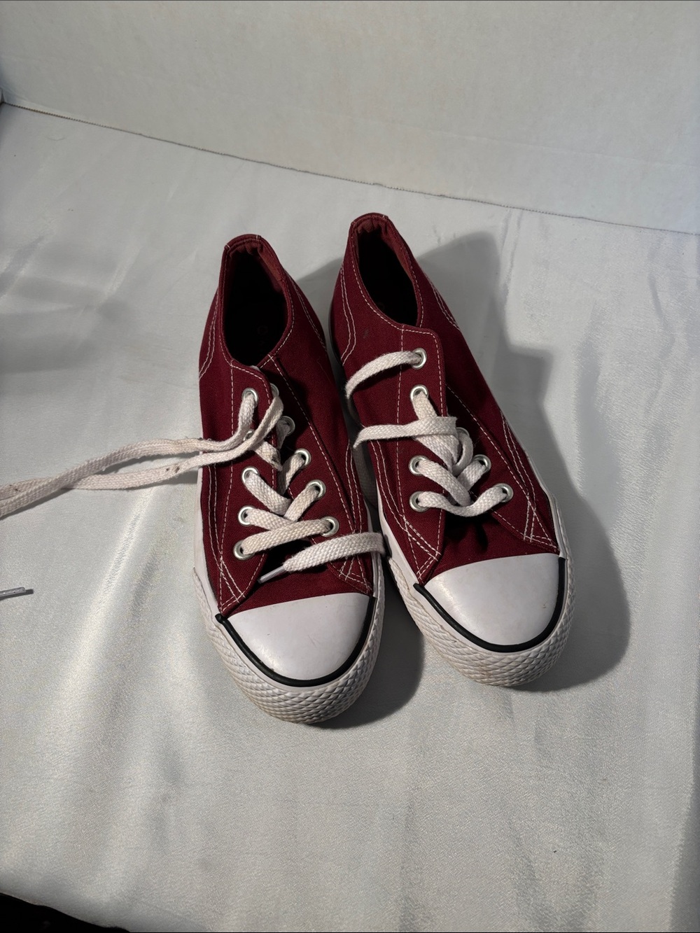 Airwalk Maroon Low-Top Canvas Sneakers